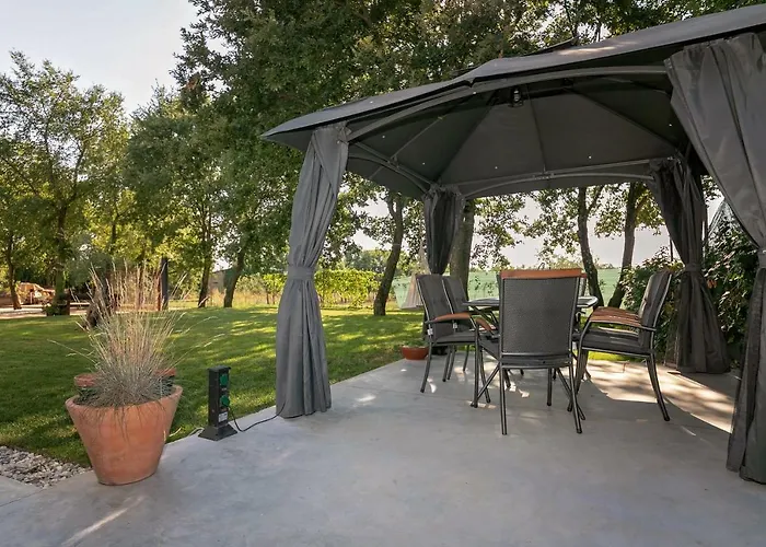 Quercus Apartments - Peace & Nature By The Bike Trail